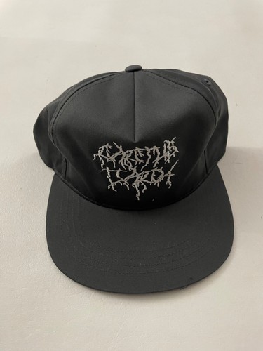 Cappello snapback regolabile