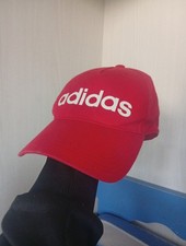 cappello adidas rosso