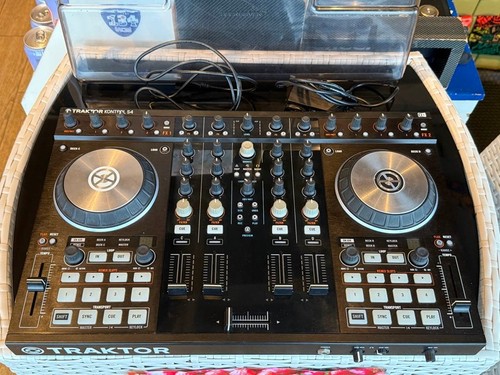 Native instruments traktor - instruments,