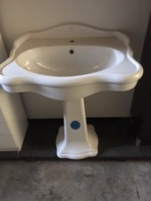 Lavabo  AXA mod. Contea in