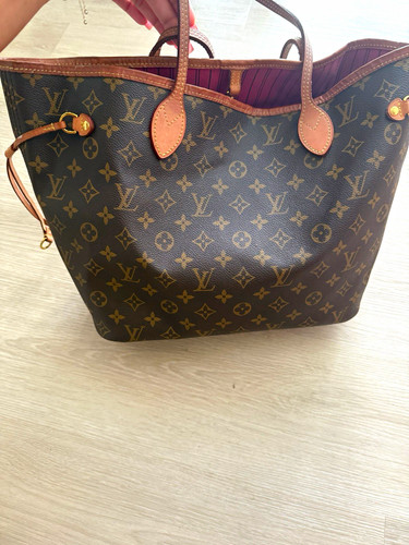 100 authentic louis vuitton - 100%,