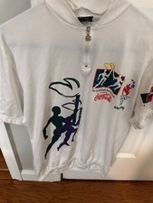 Maglia e pantaloncini ciclismo