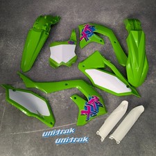 Plastiche + Grafica Kawasaki