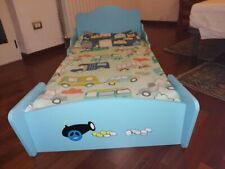 Letto a forma di barca per