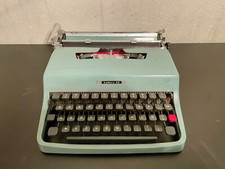 Macchina da scrivere Olivetti