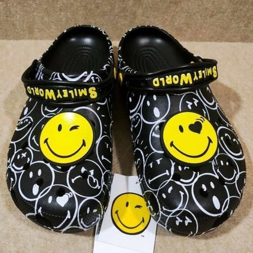 Crocs classic smiley world - smiley,