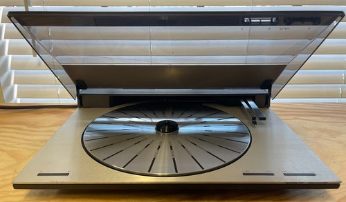 Bang olufsen beogram 3300 - &,