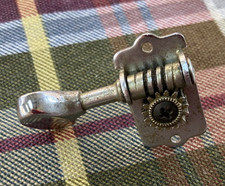 Un accordatore chitarra Yamaha