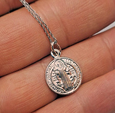Ciondolo San Benedetto in