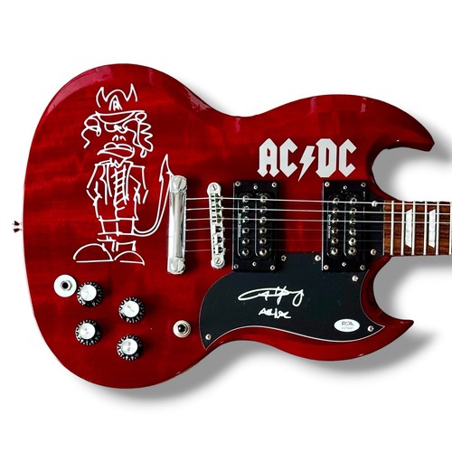 Chitarra firmata angus young - firmata,