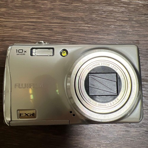 Fotocamera digitale compatta