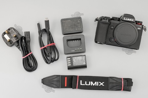 Panasonic lumix 4k60 - dc-s5, 10