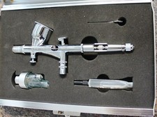 Iwata Custom Micron Aerografo