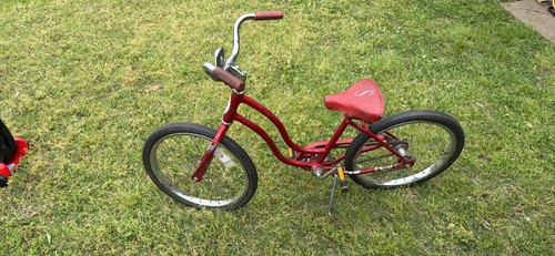 Schwinn vintage red cruiser - schwinn,