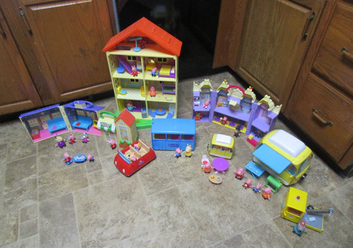 Peppa pig lot with - peppa,