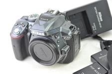 Nikon D5300 24.3MP DSLR fotocamera, solo corpo, scatti/shutter count 5894