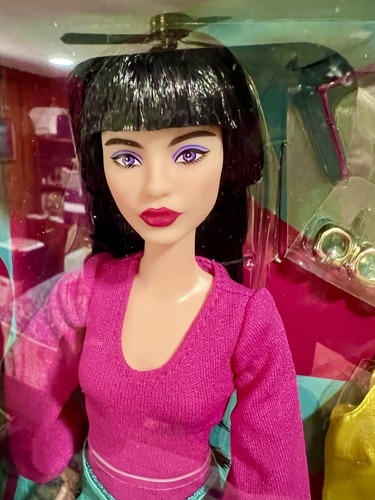 Barbie signature looks 19 - signature,