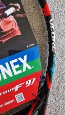 Yonex Vcore Tour F97 310g Bellissimo telaio impugnatura 4 non incordato 