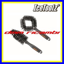Kit 2 Spazzole ICETOOLZ U070 pulizia BICI BDC MTB DH telaio ruote trasmissione