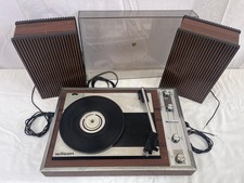 Stereo compatto vintage Wilson con giradischi integrato e diffusori