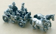 Statuina in peltro Fiaker.