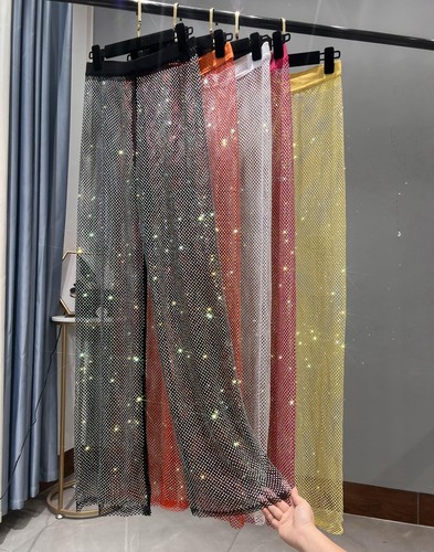 Pantaloni donna scavati