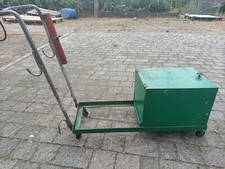 Carrello artigianale per saldatrice e attrezzi