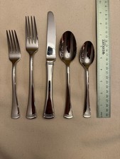 Lenox Portola Posate in