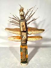 Totem tribale vintage legno