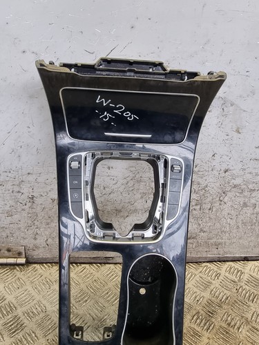 Mercedes c220 w205 amg console - mercedes,