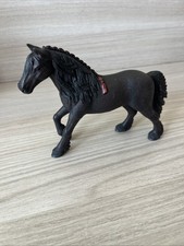 Schleich  Cavallo frisone