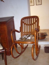 Sedia a dondolo Thonet