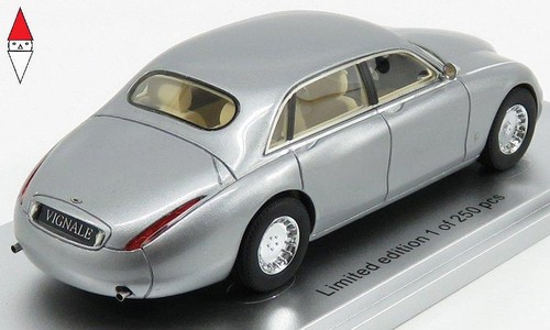 Kess model aston martin - 1/43,