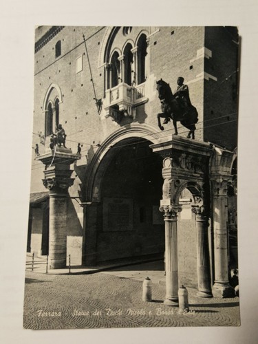 Cartolina ferrara statue dei - cartolina,