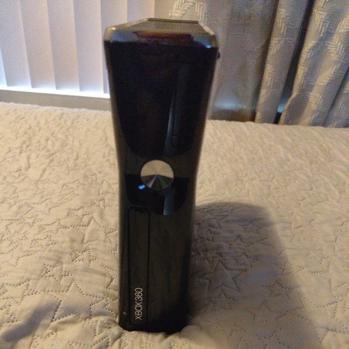 Xbox 360 slim - 360, 250gb