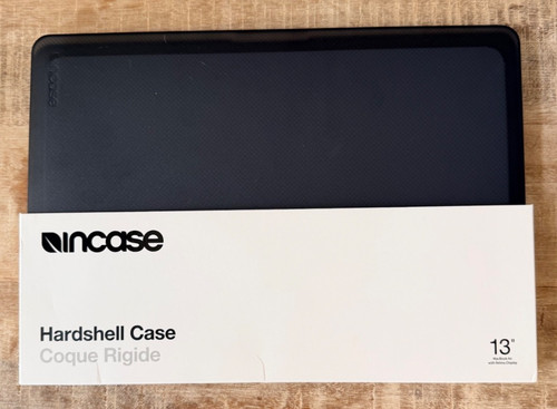 Incase hardshell case - incase, 13"