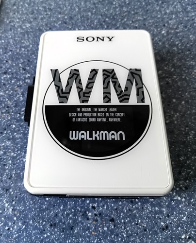 Sony walkman 1980 - walkman, 1980's