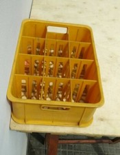 Cassetta plastica vintage gialla portabottiglie acqua Appia per 12 bottiglie 