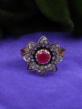 Gioielli con vera pietra