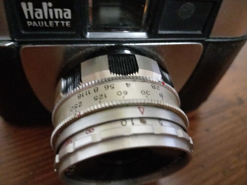 Macchina fotografica halina - macchina,