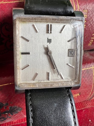 Orologio lip forma - orologio, quadrato