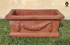 Vaso fioriera festonata per