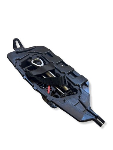 Kit attrezzi bordo bmw - di,
