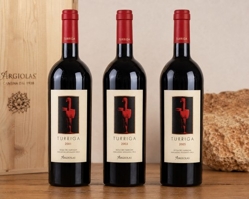 Vino argiolas turriga tris - turriga,