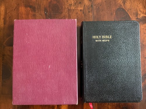 Holy bible with helps revised - bible,