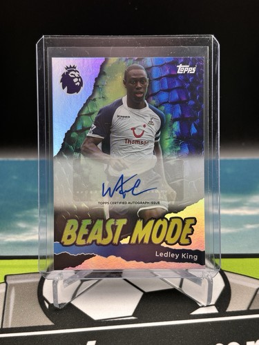 Scheda autografa 2025 topps - scheda,