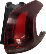 Fanale posteriore destro pdx  post per modello PEUGEOT 2008 codice 9826730380