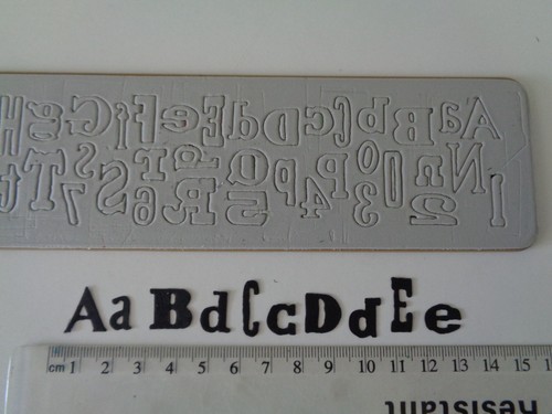 Sizzix tim holtz - sizzix, alfabeto