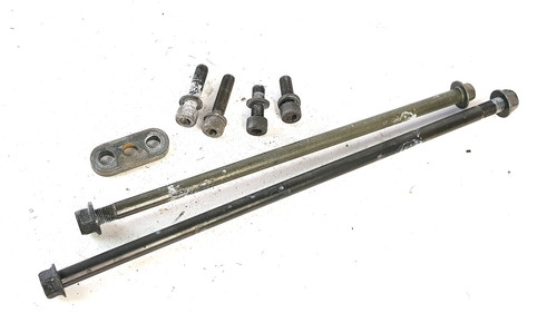 Perni attacco supporti motore - perni,