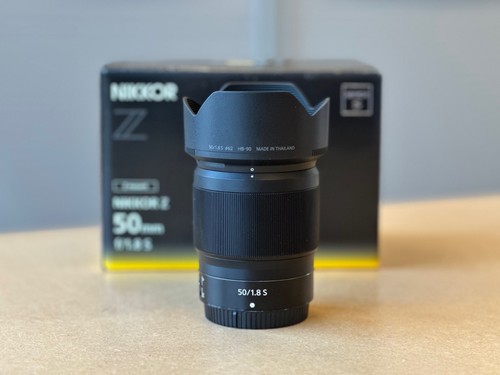 Nikon nikkor 1 8 s - z,